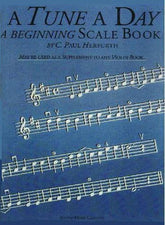 Paul Herfurth - A Tune a Day: A Beginning Scale Book - Violin - Boston Music Company/Hal Leonard